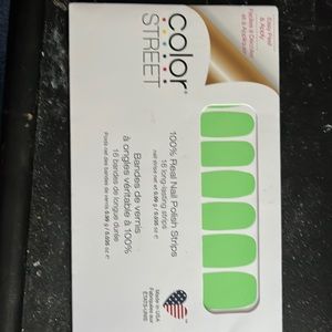 Color Street nail polish strips